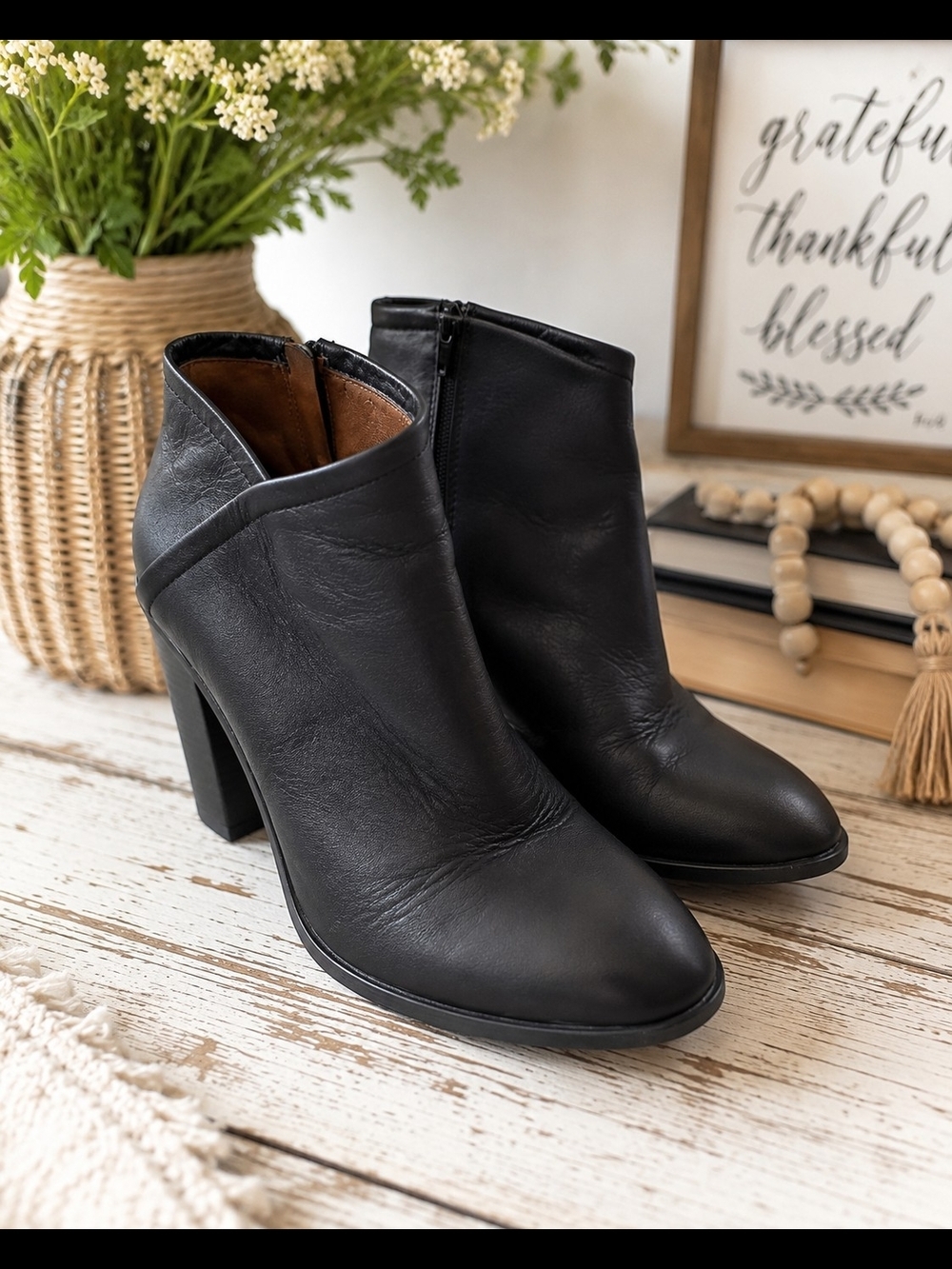 Lucky Brand Black Soft Leather Ankle Booties Women's S 8.5M Side Zip Block Heel